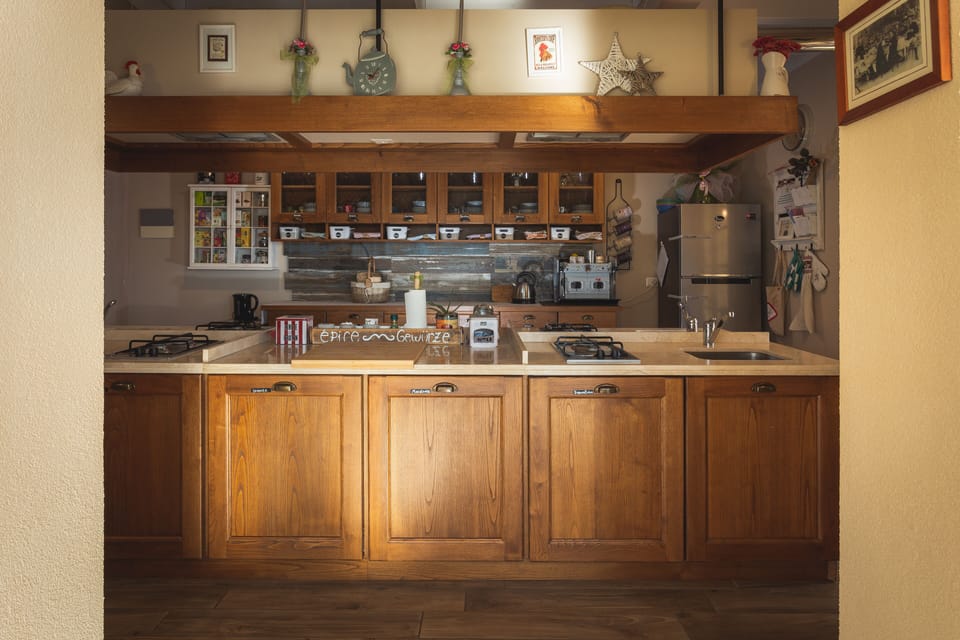 Fridge, stovetop, coffee/tea maker, toaster