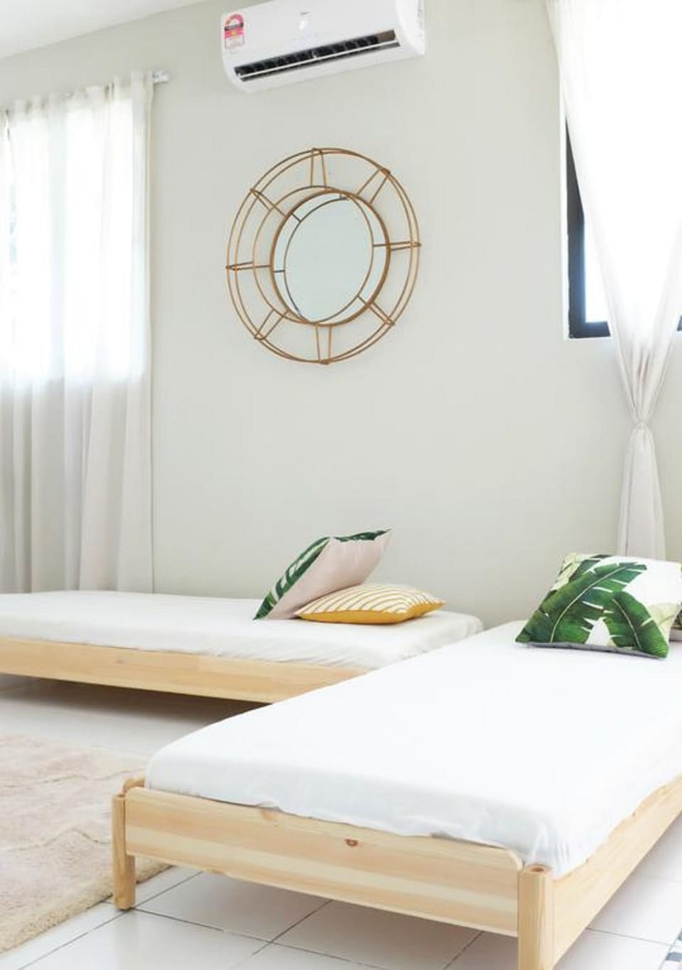 King Room With Bathroom (Shared Common Space) | 2 bedrooms, in-room safe, desk, laptop workspace