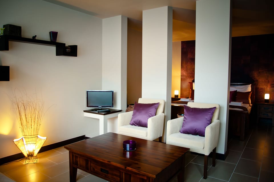 Superior Apartment | In-room safe, cribs (free), WiFi (free), bed sheets