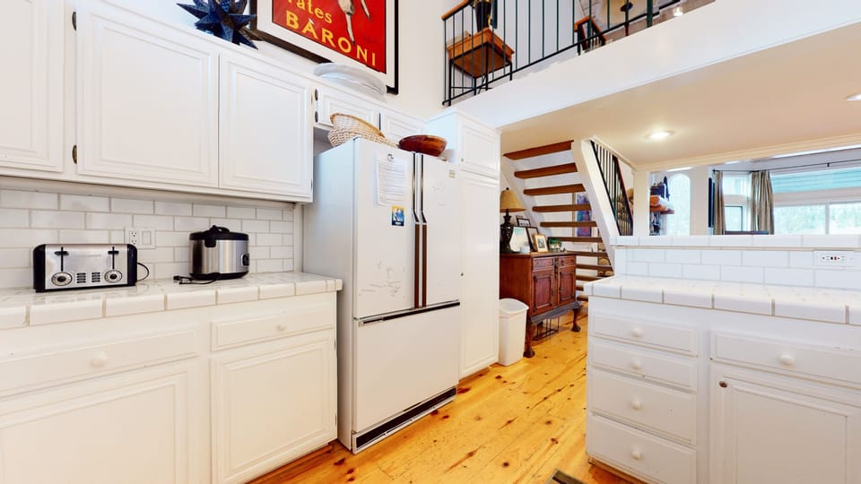 Condo, 3 Bedrooms | Private kitchen | Coffee/tea maker, fridge, toaster