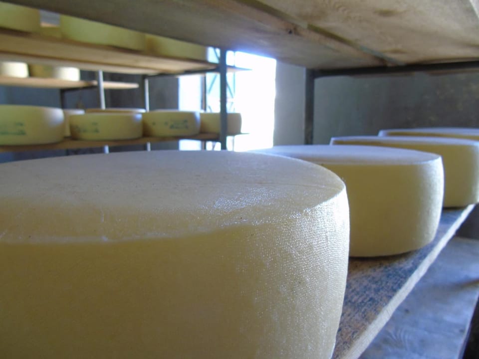 Blackout drapes, free WiFi, bed sheets