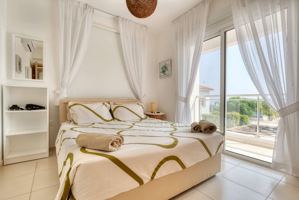 Villa, 2 Bedrooms, Private Pool | 2 bedrooms, desk, iron/ironing board, free cribs/infant beds