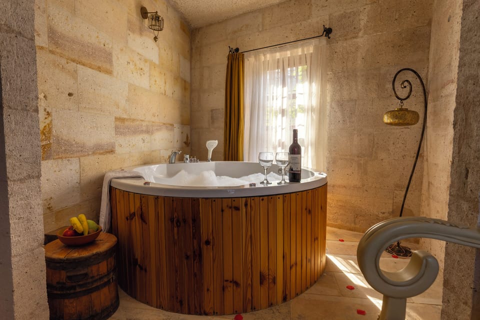 Stone Room 2 | Private spa tub
