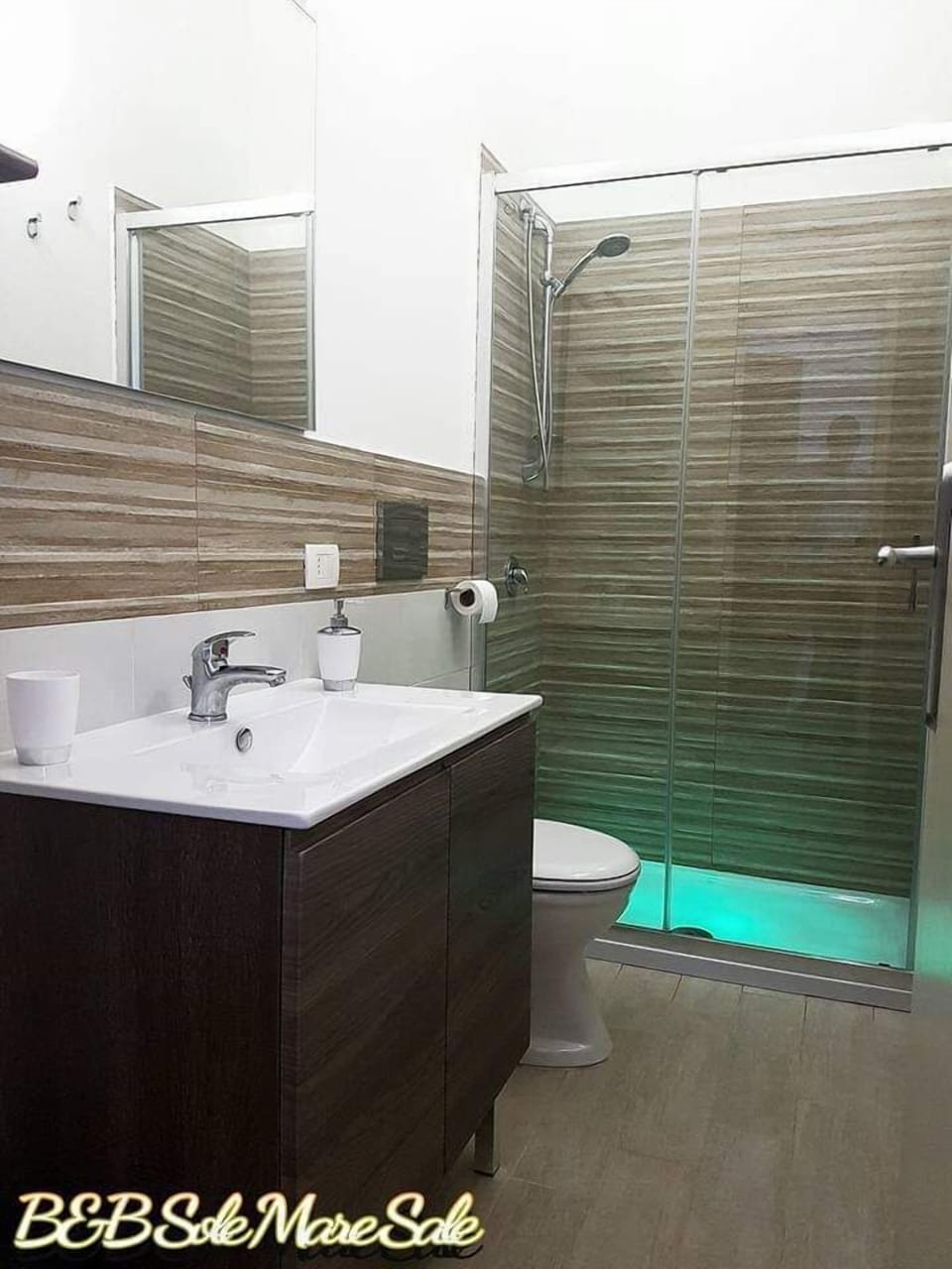 Shower, free toiletries, hair dryer, bathrobes