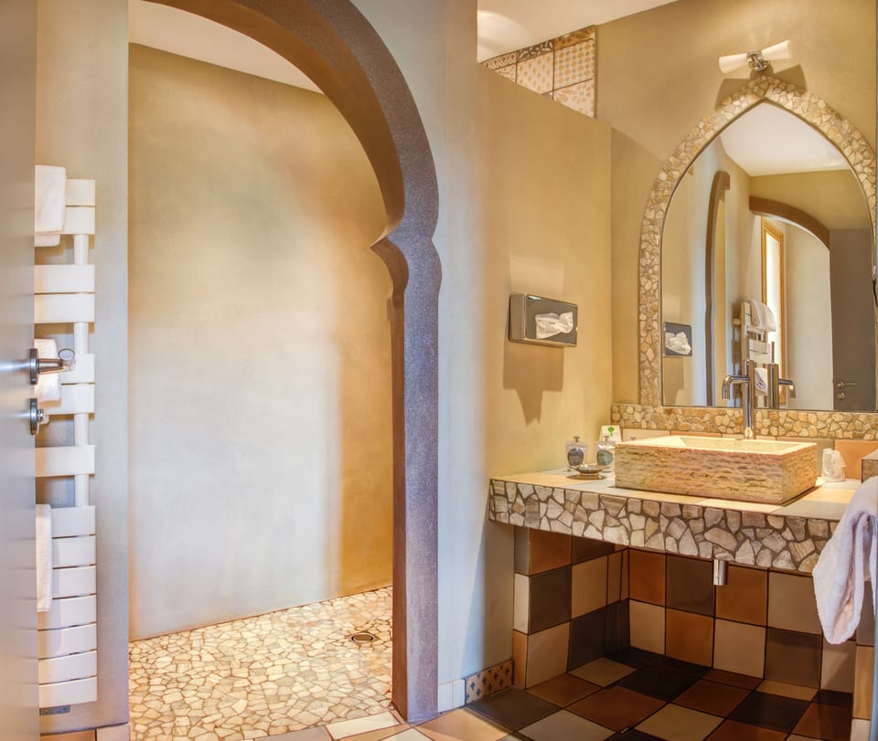 Junior Double Room | Bathroom sink