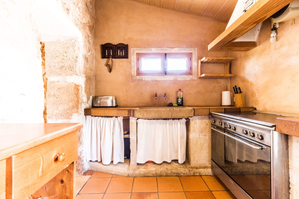Superior Studio (Menorca) | Private kitchen | Full-size fridge, microwave, stovetop, coffee/tea maker
