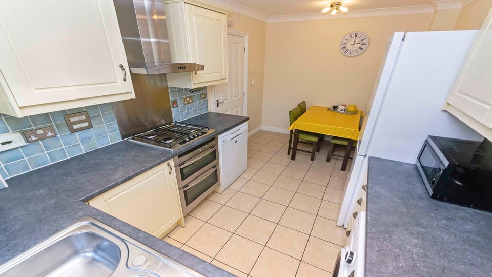 Cottage (3 Bedrooms) | Interior