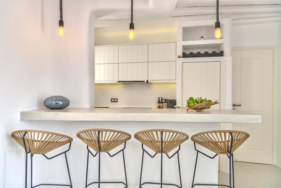 Master Mews Suite with Private Courtyard | Private kitchen | Fridge, stovetop, espresso maker, coffee/tea maker