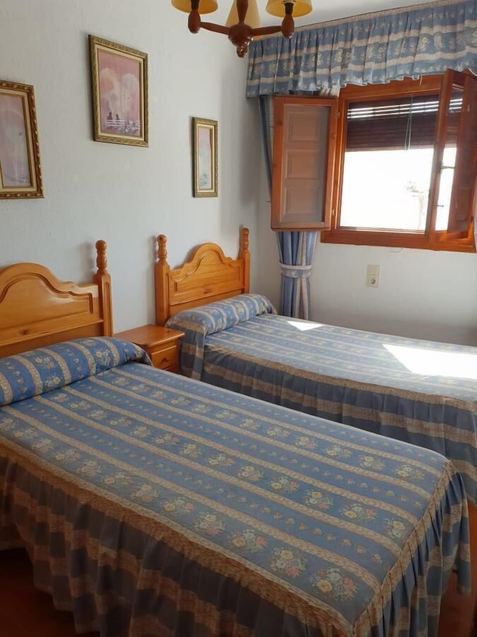 Triple Room, Terrace | Free WiFi, bed sheets