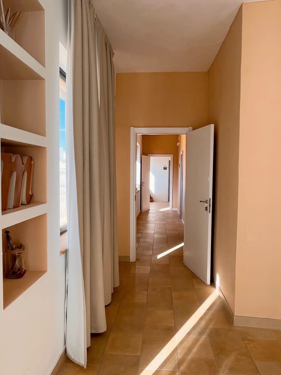 Superior Double Room, Sea View | Desk, blackout drapes, free WiFi, bed sheets