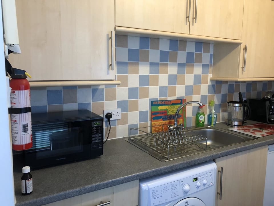 Apartment (2 Bedrooms) | Private kitchen