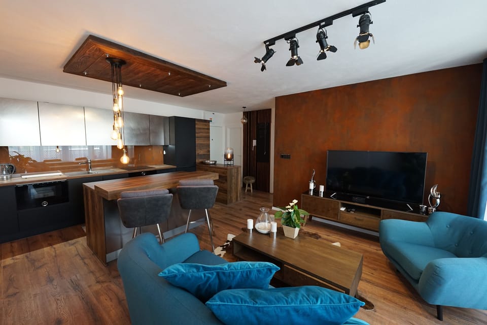 Exclusive Apartment, 1 Queen Bed | Minibar, in-room safe, desk, blackout drapes