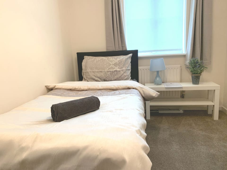 Cosy Corner House Apartment in Kettering