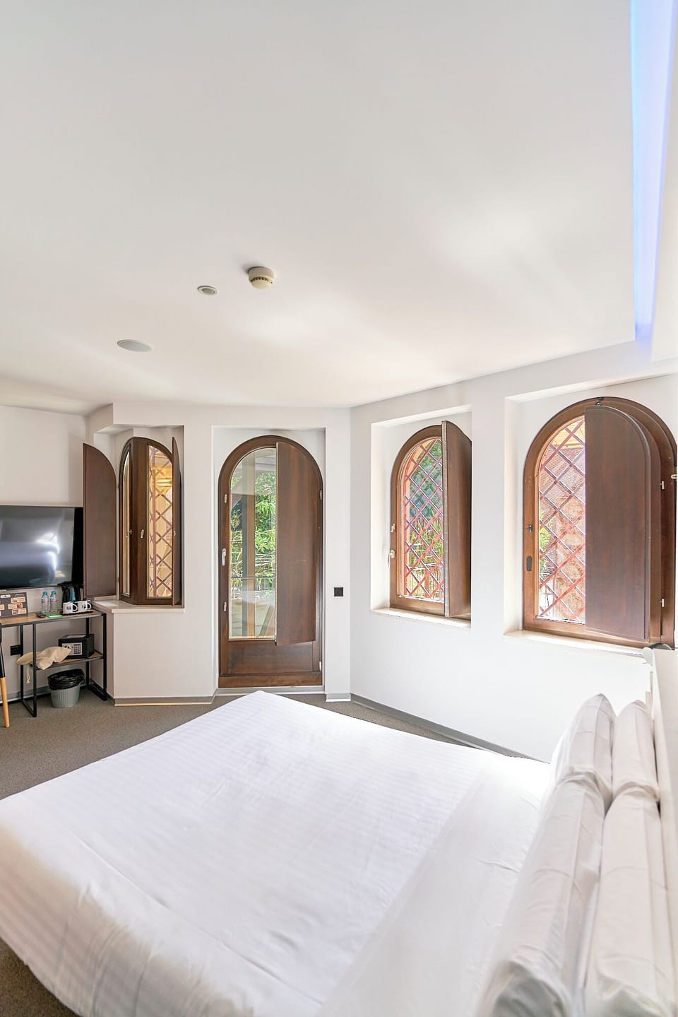 Double or Twin Room | Premium bedding, down comforters, memory foam beds, in-room safe