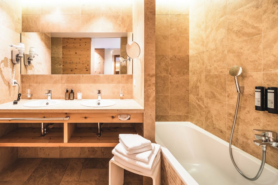 Luxury Room | In-room safe, desk, free WiFi