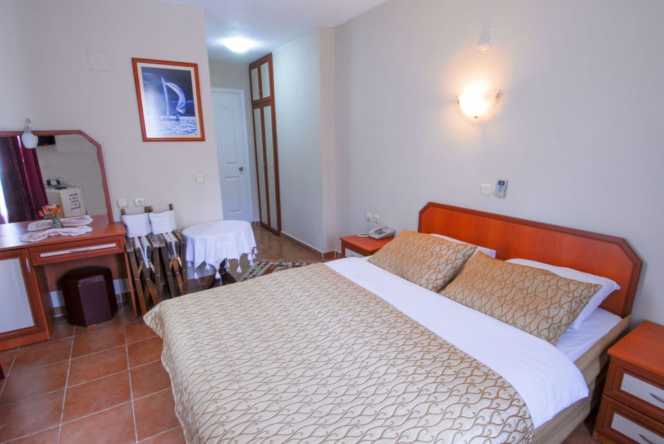 Double Room | Soundproofing, free WiFi, bed sheets