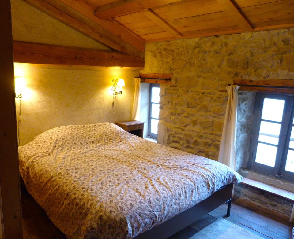 Standard Double Room | Individually decorated, individually furnished, free WiFi, bed sheets