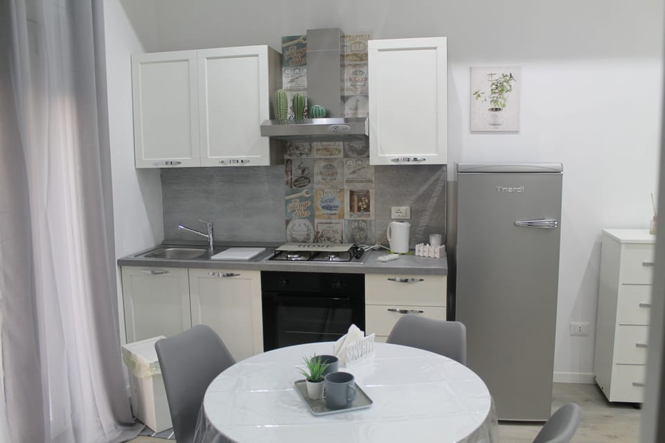 Deluxe Room, Balcony, City View (Dream) | Private kitchenette | Fridge, stovetop, coffee/tea maker, electric kettle