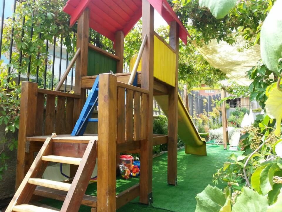 Children's play area - outdoor