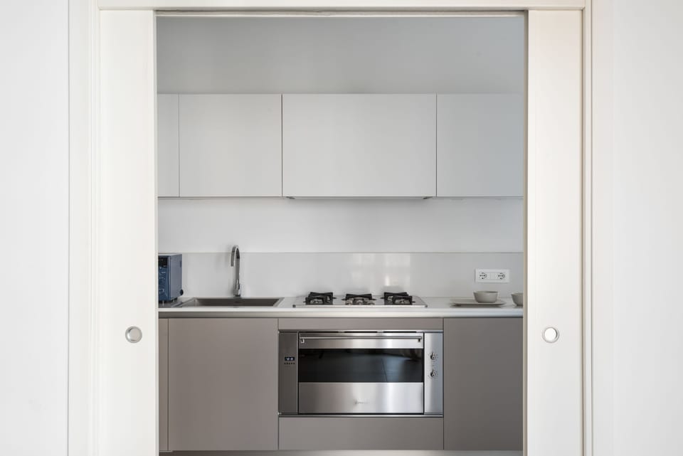 Apartment, 2 Bedrooms | Private kitchen | Full-size fridge, microwave, oven, stovetop