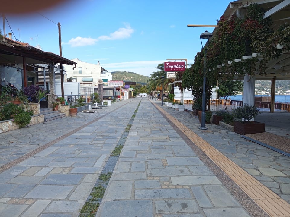 Shopping mall