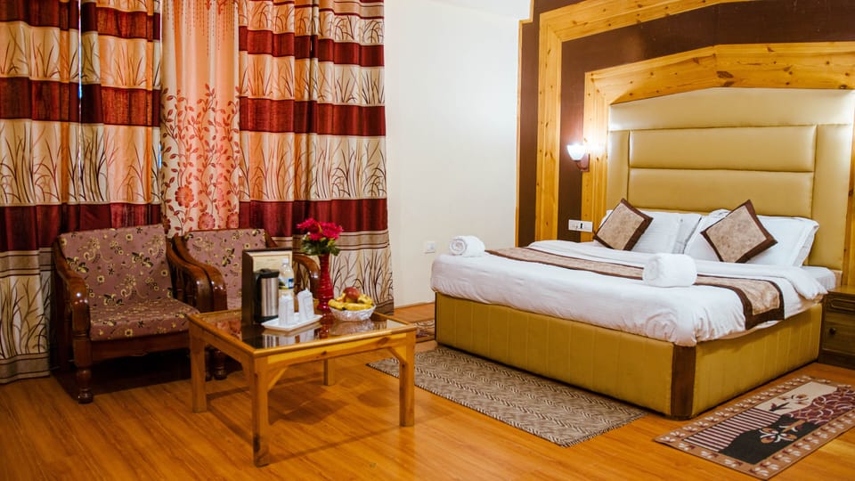 Luxury Room | Free WiFi