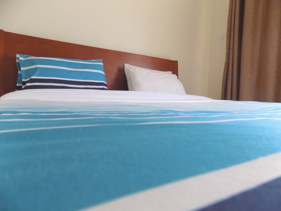 Deluxe Twin Room, 2 Twin Beds | Premium bedding, individually decorated, individually furnished, desk