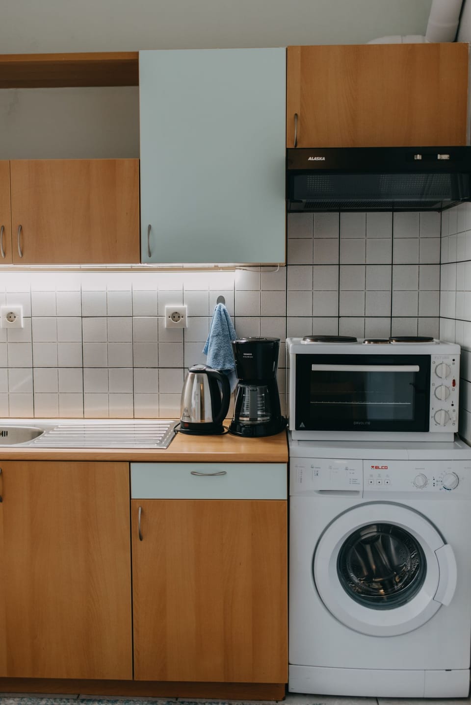 Comfort Apartment, 1 Bedroom, Terrace, City View | Private kitchen | Full-size fridge, microwave, oven, stovetop