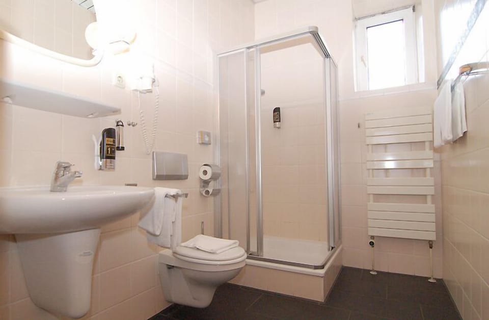 Apartment, 1 Double Bed with Sofa bed | Bathroom | Shower, hair dryer, towels