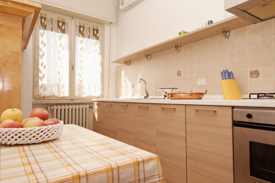 Apartment, 2 Bedrooms | Private kitchen | Full-size fridge, microwave, oven, stovetop