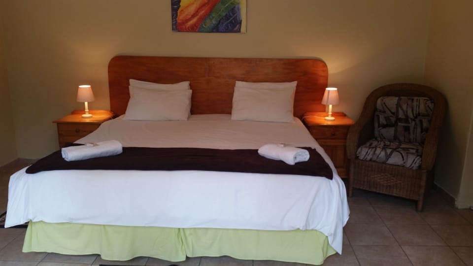 Cottage 8 | Desk, free WiFi, bed sheets