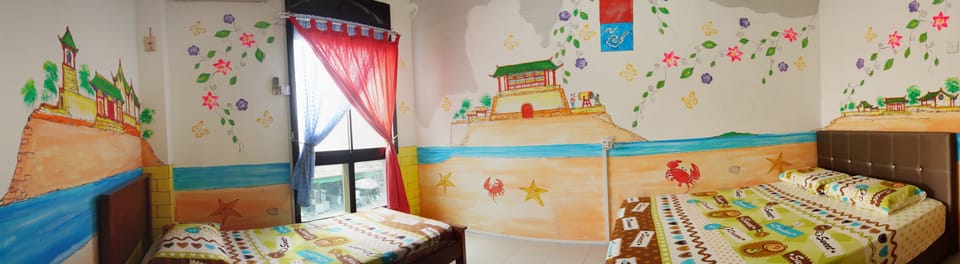Triple Room, Shared Bathroom | 1 bedroom, iron/ironing board, free WiFi, bed sheets