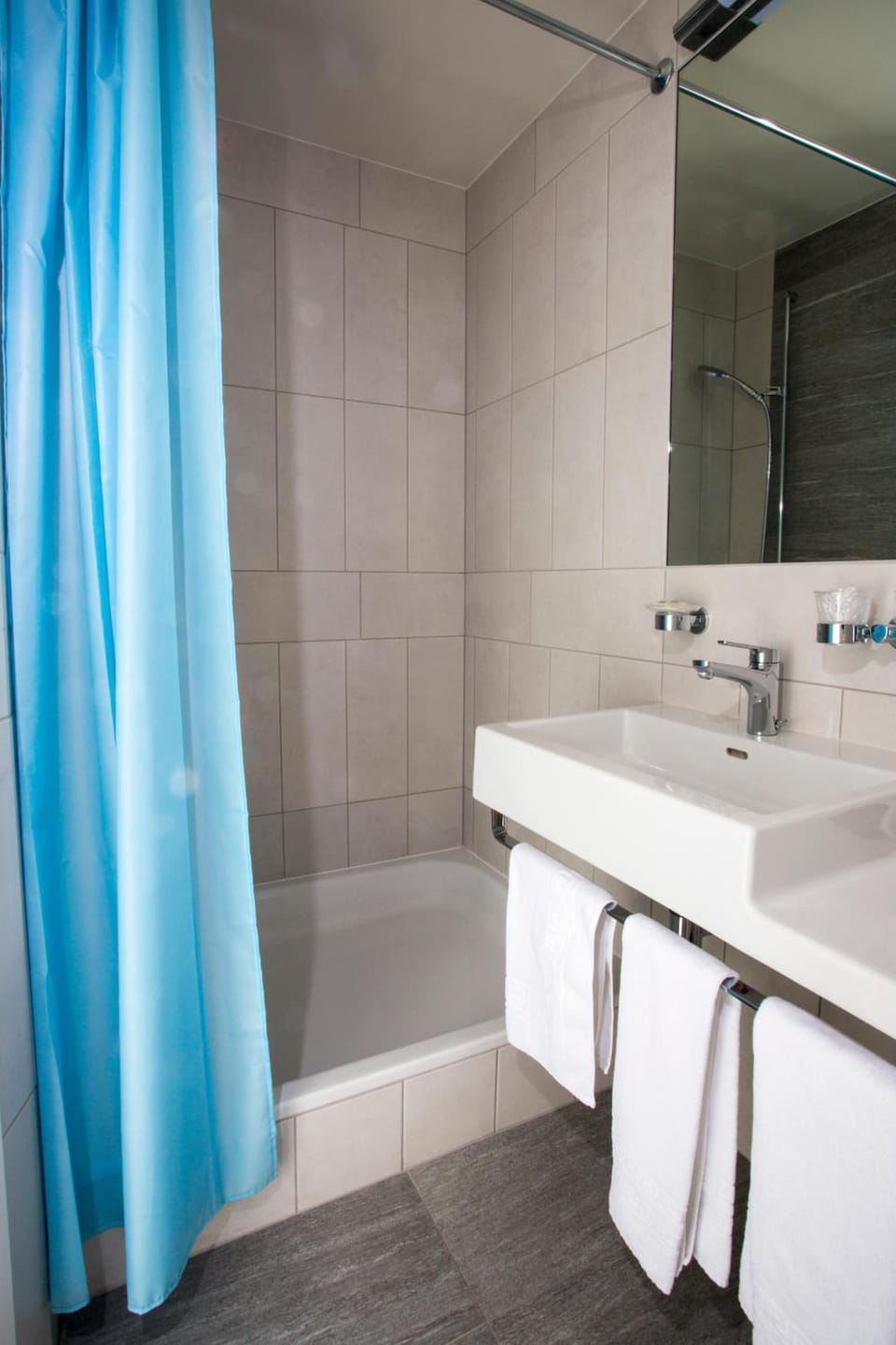 Shower, towels