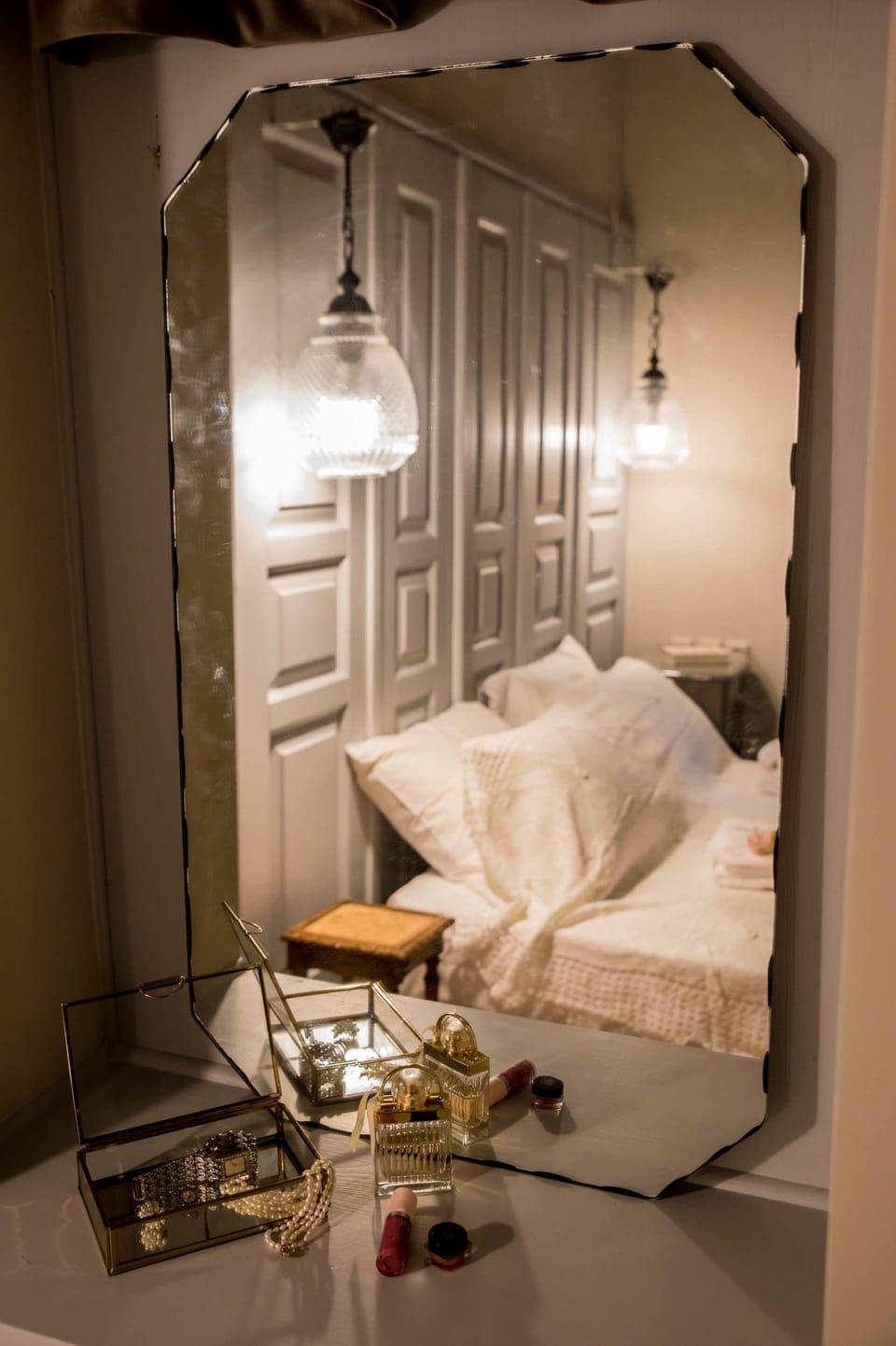 Deluxe Suite, 1 Bedroom, Bathtub, Executive Level | 1 bedroom, premium bedding, down comforters, memory foam beds