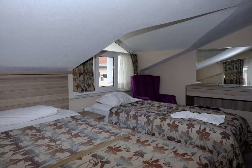 Family Room | 1 bedroom, minibar, desk, iron/ironing board