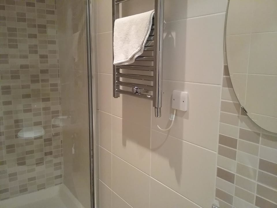 Comfort Double Room, Ensuite | Bathroom