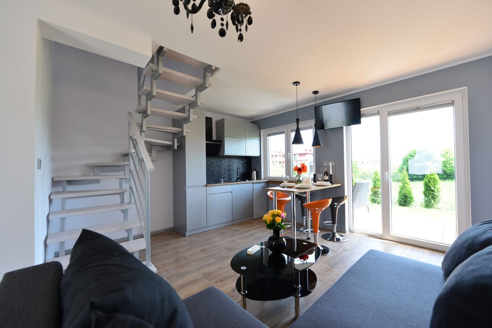 Apartment | Living area | Flat-screen TV