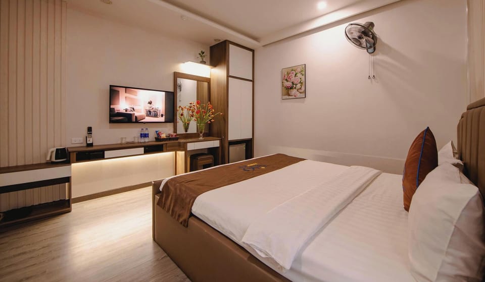 Deluxe Double Room, City View | Minibar, desk, soundproofing, free WiFi