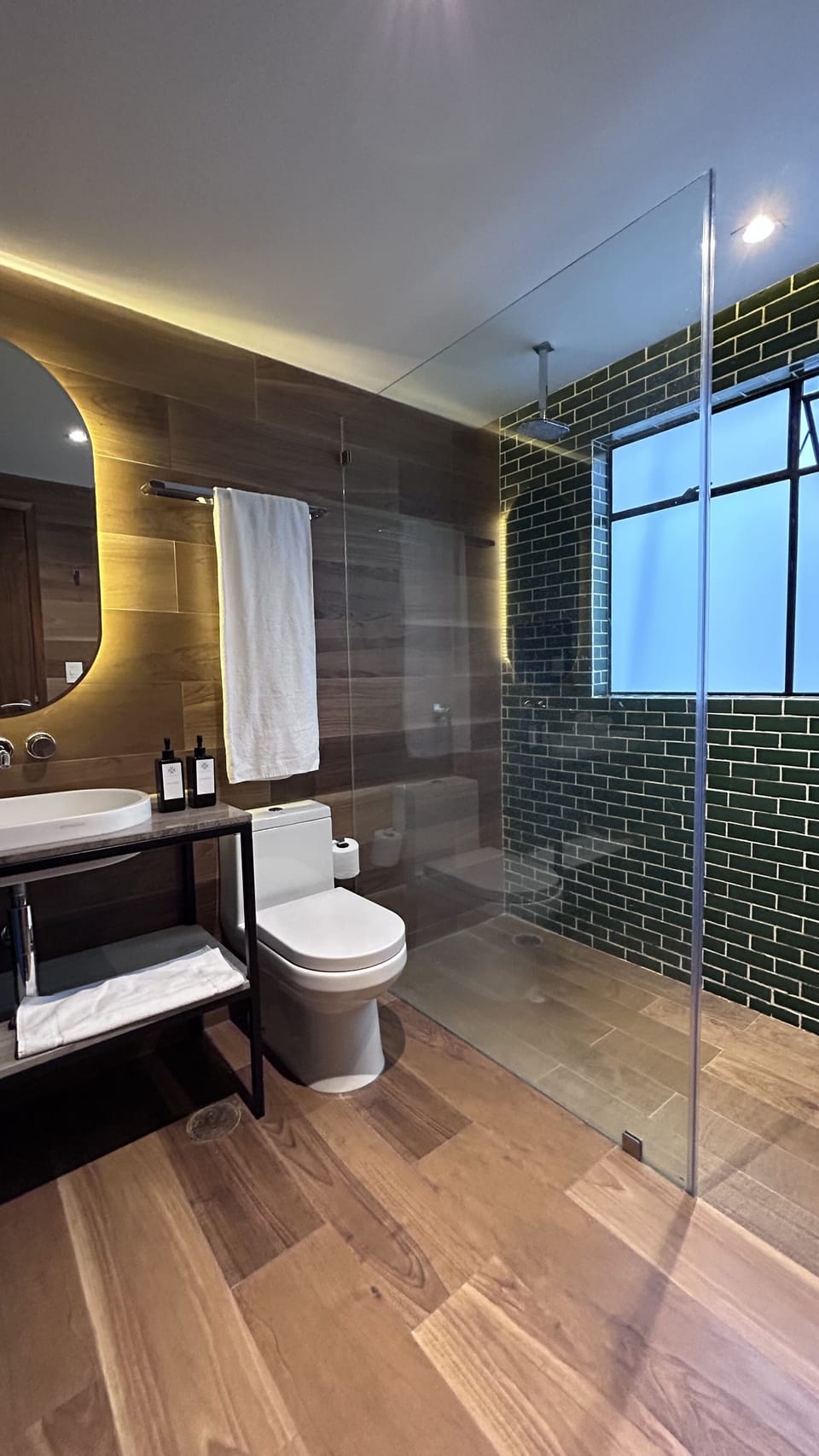 Comfort Room | Bathroom | Shower, rainfall showerhead, towels