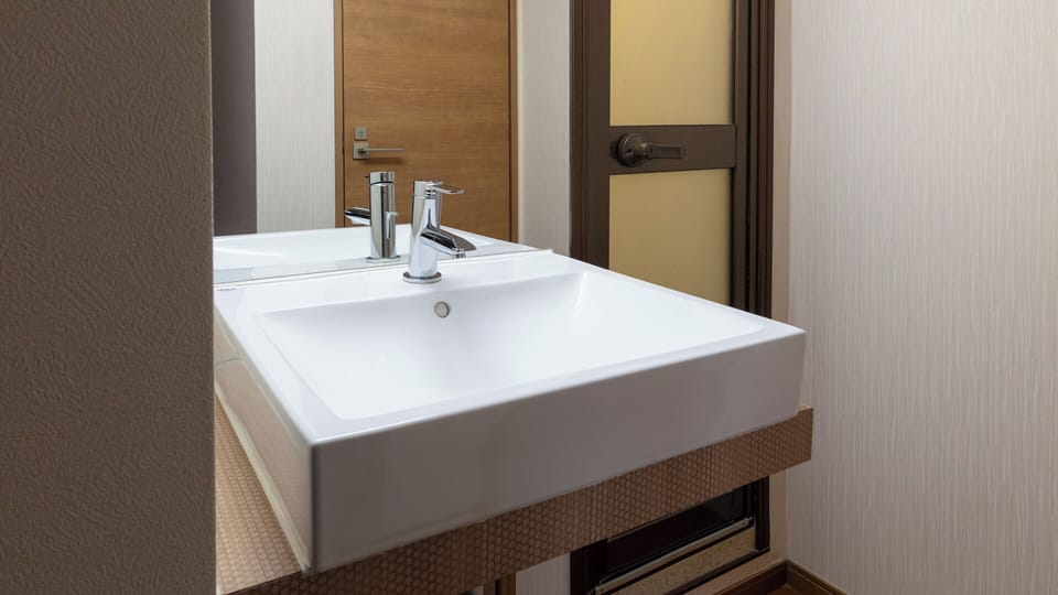 Superior Japanese-Style-Room with 15 Tatami mats(No View) - Indoor Bath - Non-Smoking | WiFi (free), bed sheets