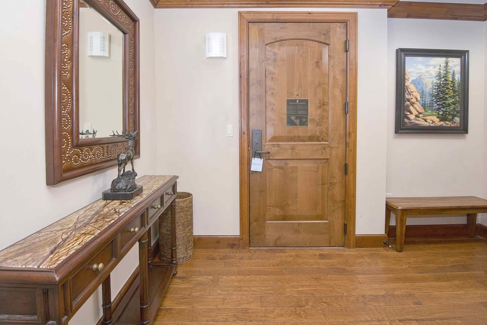Condo, 2 Bedrooms | Interior