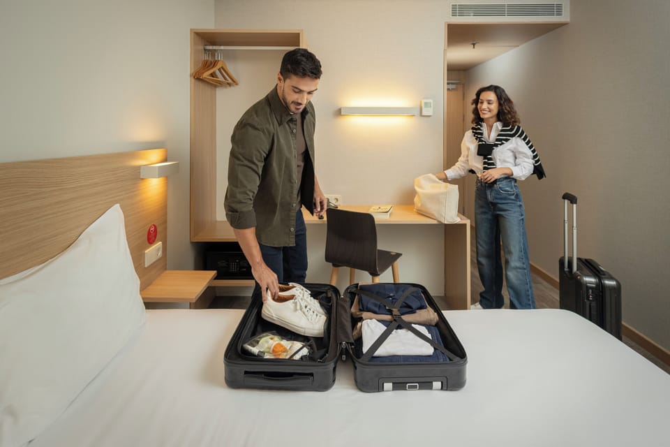 Standard Double Room, 1 Queen Bed | In-room safe, desk, blackout drapes, soundproofing