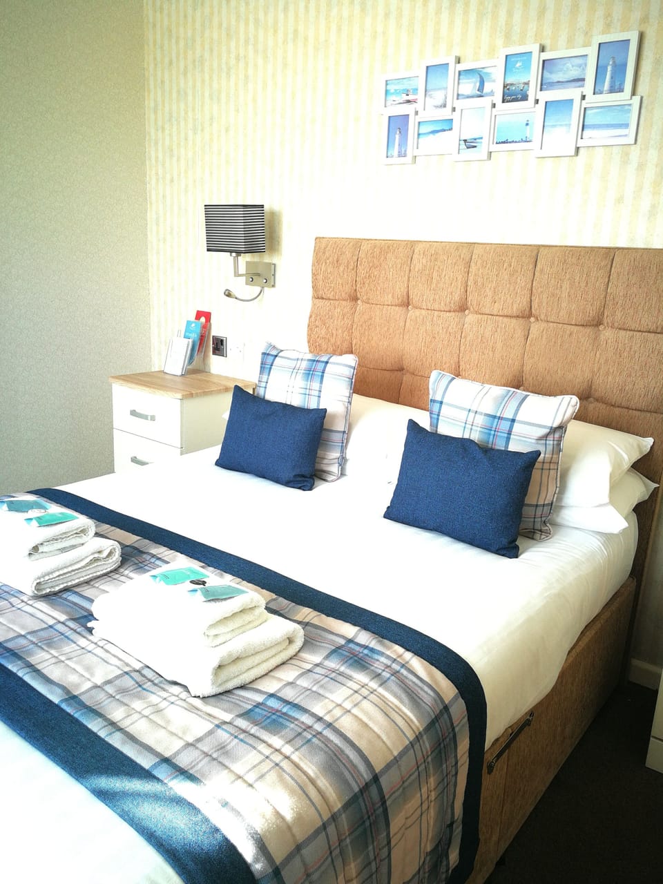 Double Room, 1 Double Bed | Individually decorated, individually furnished, blackout drapes