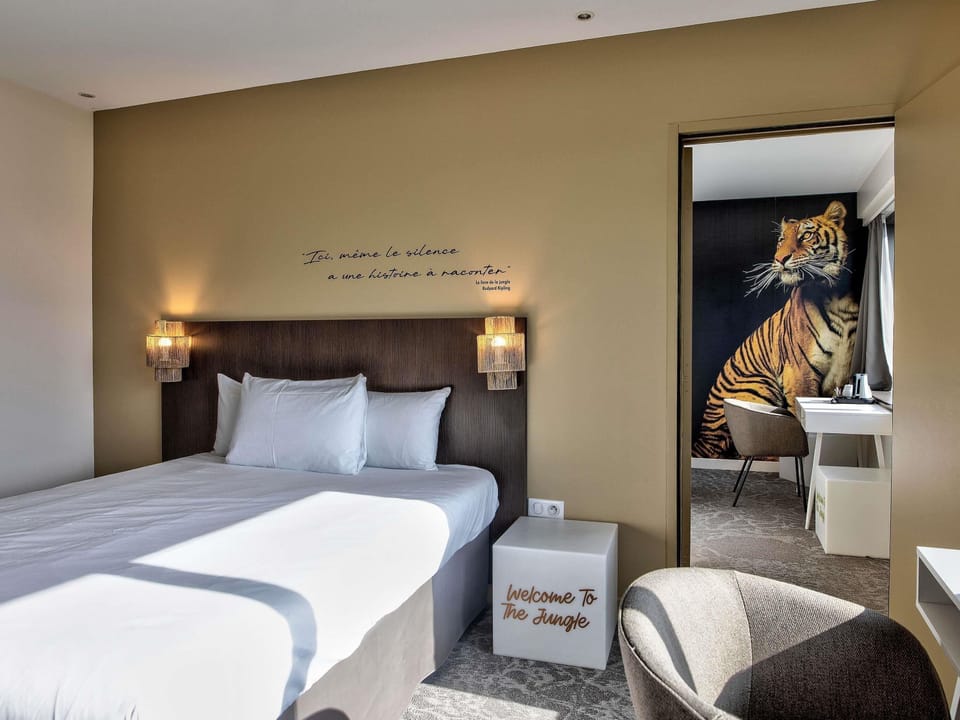 Standard Suite, 2 Double Beds, Connecting Rooms | Desk, soundproofing, iron/ironing board, free cribs/infant beds