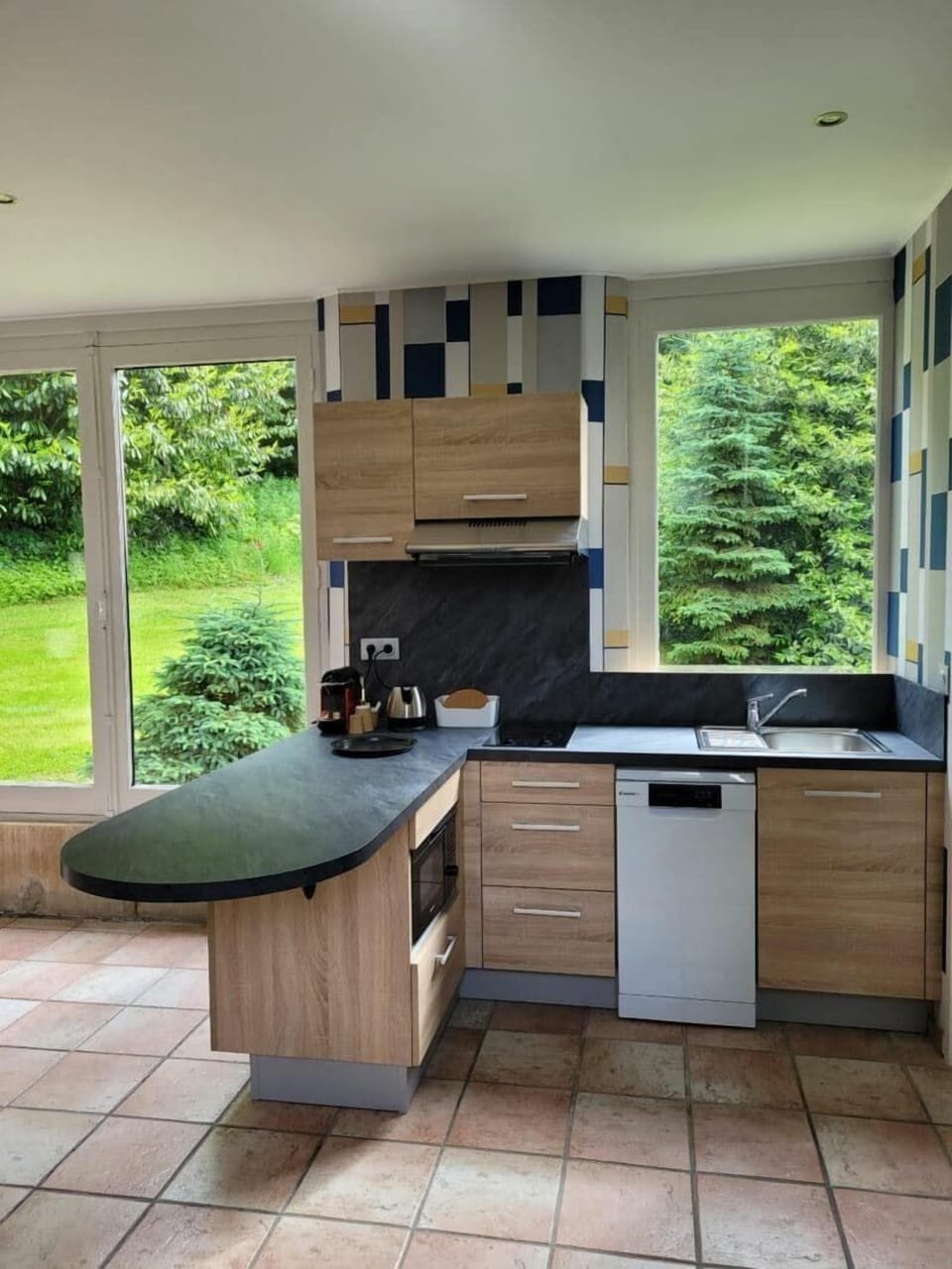 Duplex (Spa Orleans) | Private kitchen | Espresso maker, coffee/tea maker, electric kettle, highchair