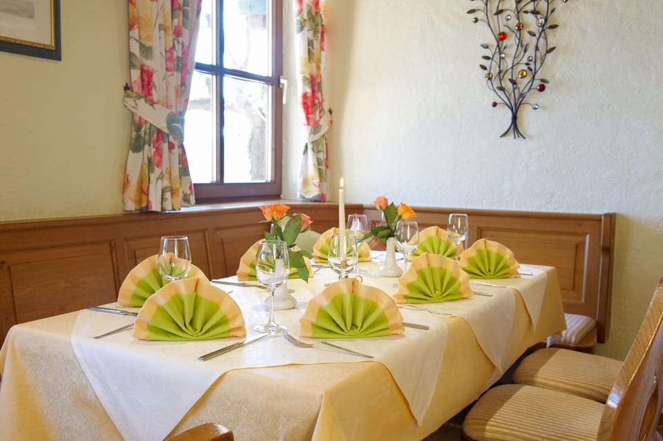 Breakfast, lunch and dinner served