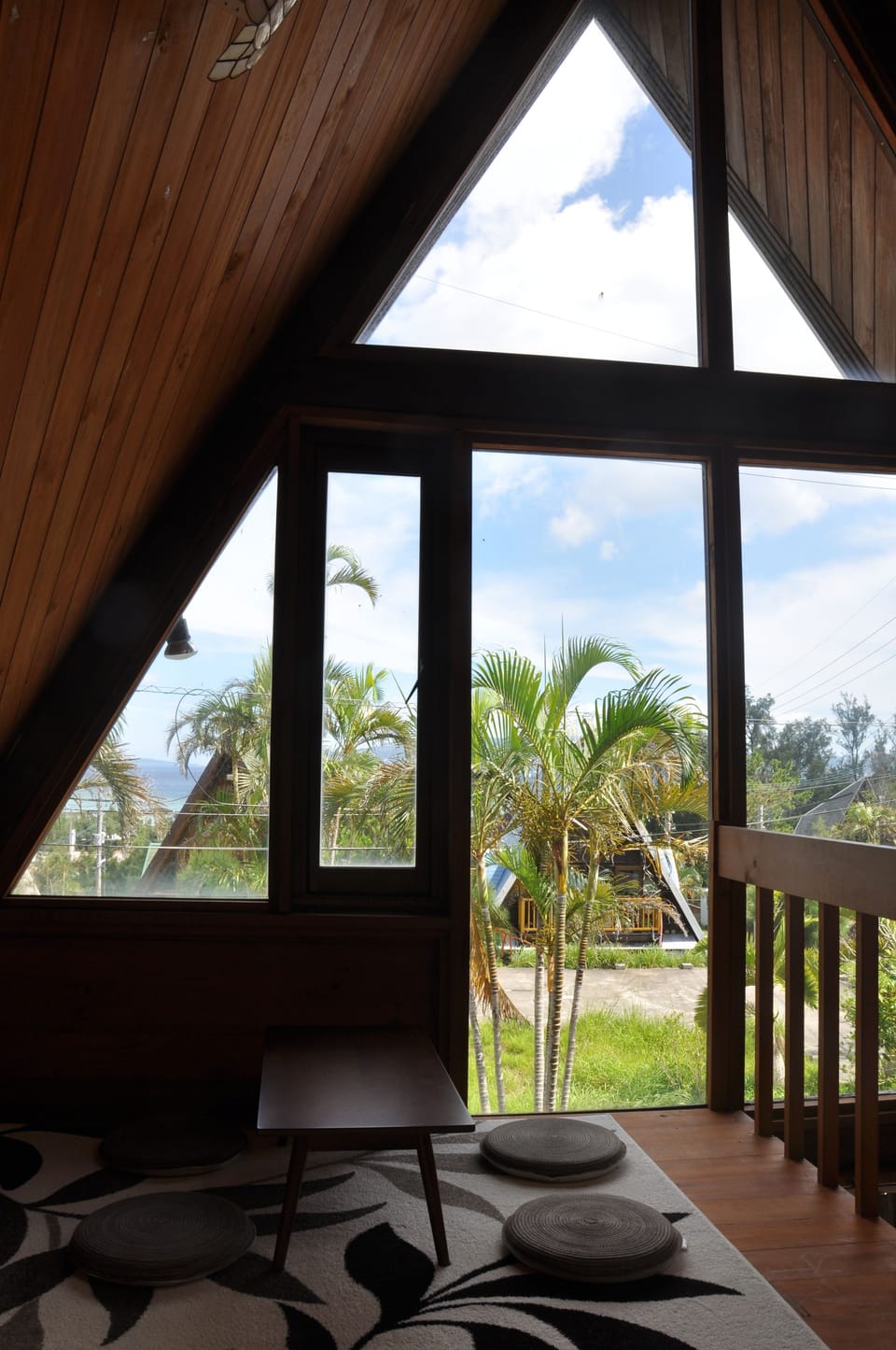 2 bedrooms, desk, blackout drapes, WiFi (free)