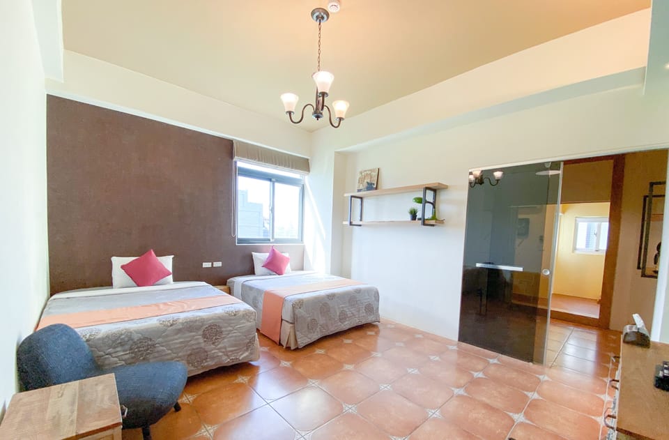 Business Double or Twin Room | Desk, blackout drapes, soundproofing, free WiFi