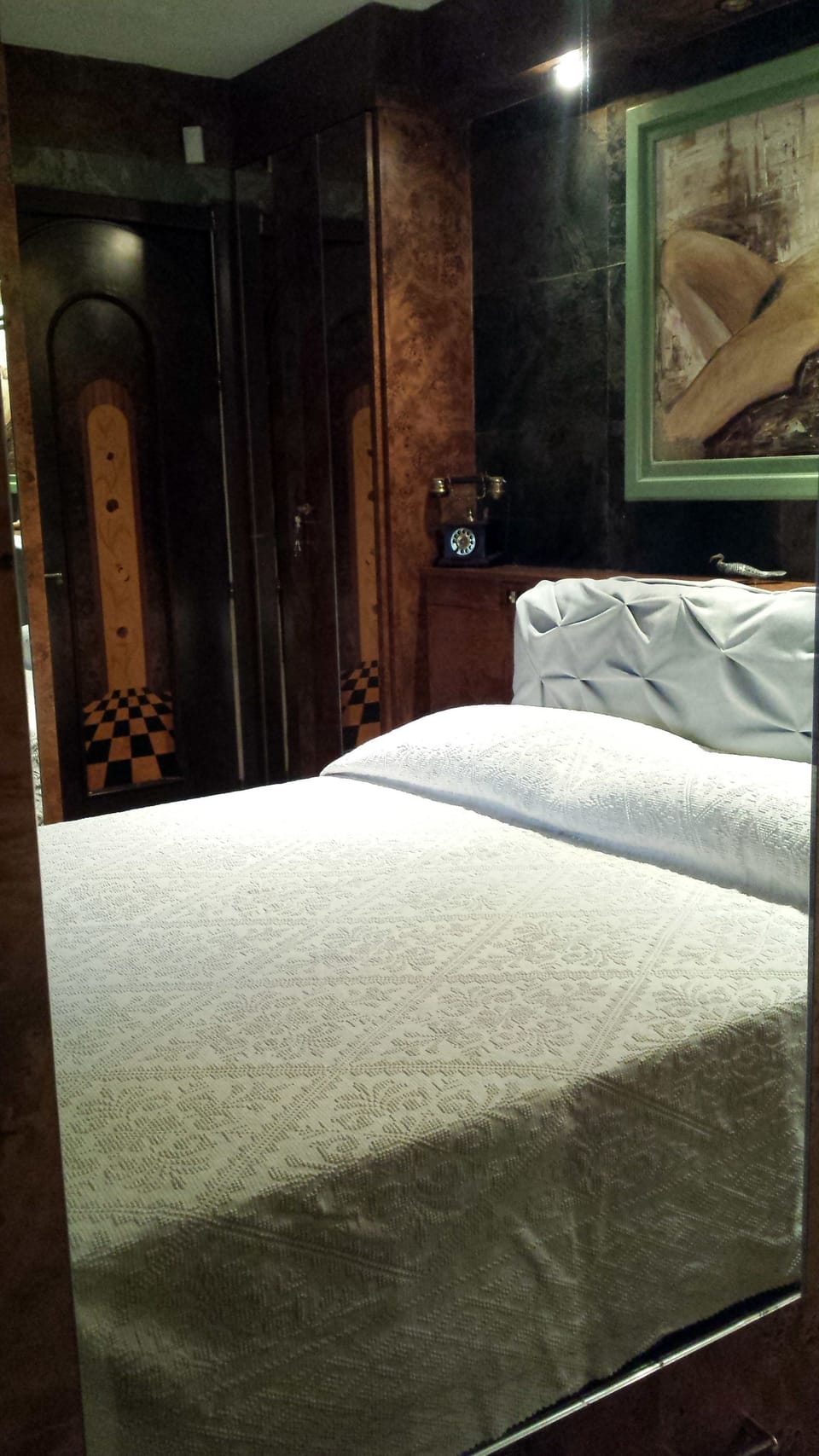 Business Double or Twin Room (+ Meeting Room) | In-room safe, individually decorated, individually furnished, desk