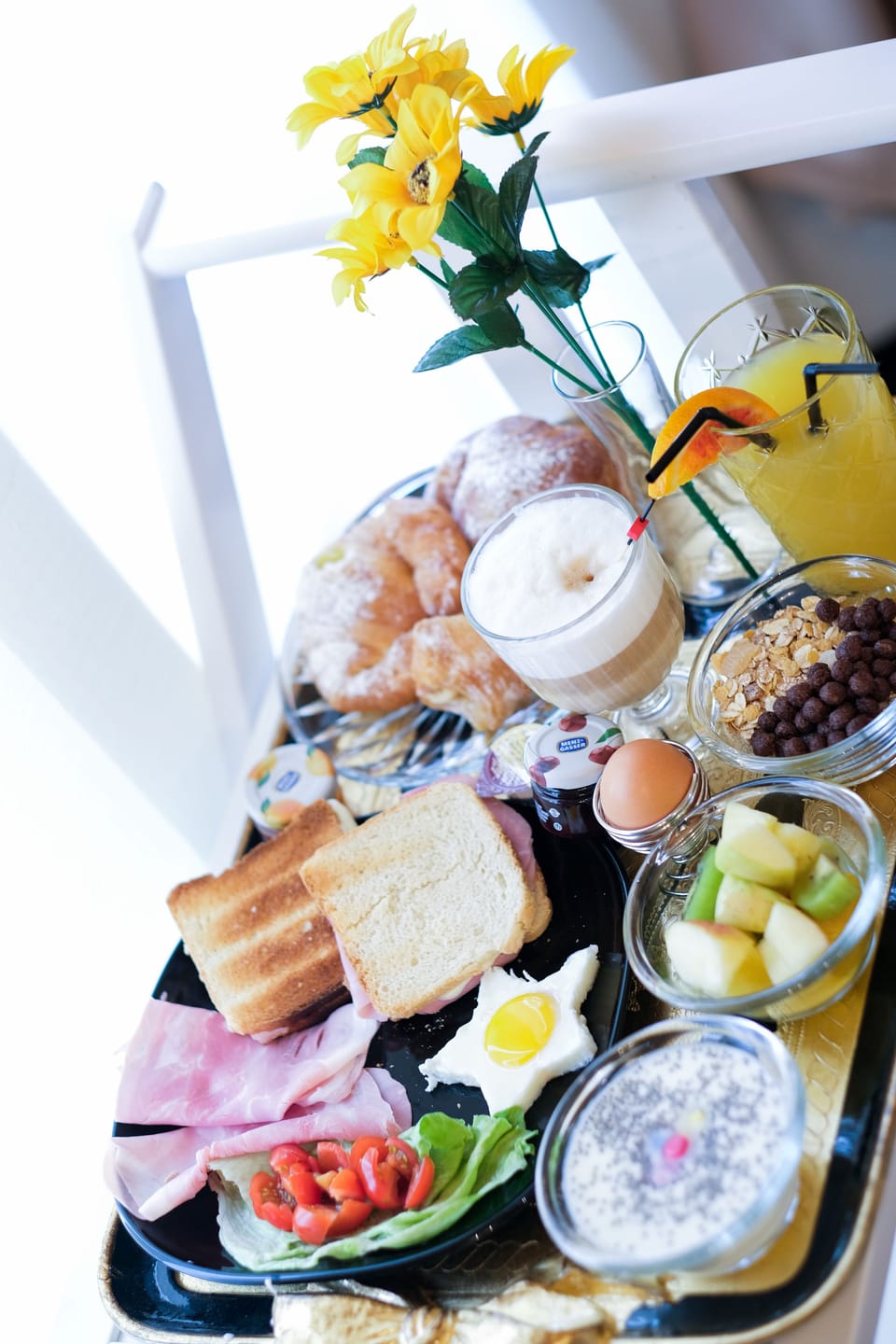 Free daily full breakfast
